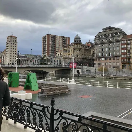 Apartamento Minimalista En El Corazon De Bilbao Exterior photo