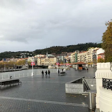 Apartamento Minimalista En El Corazon De Bilbao Exterior photo